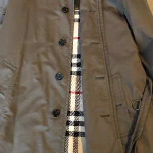 Burberry trench coat with removable inside jacket